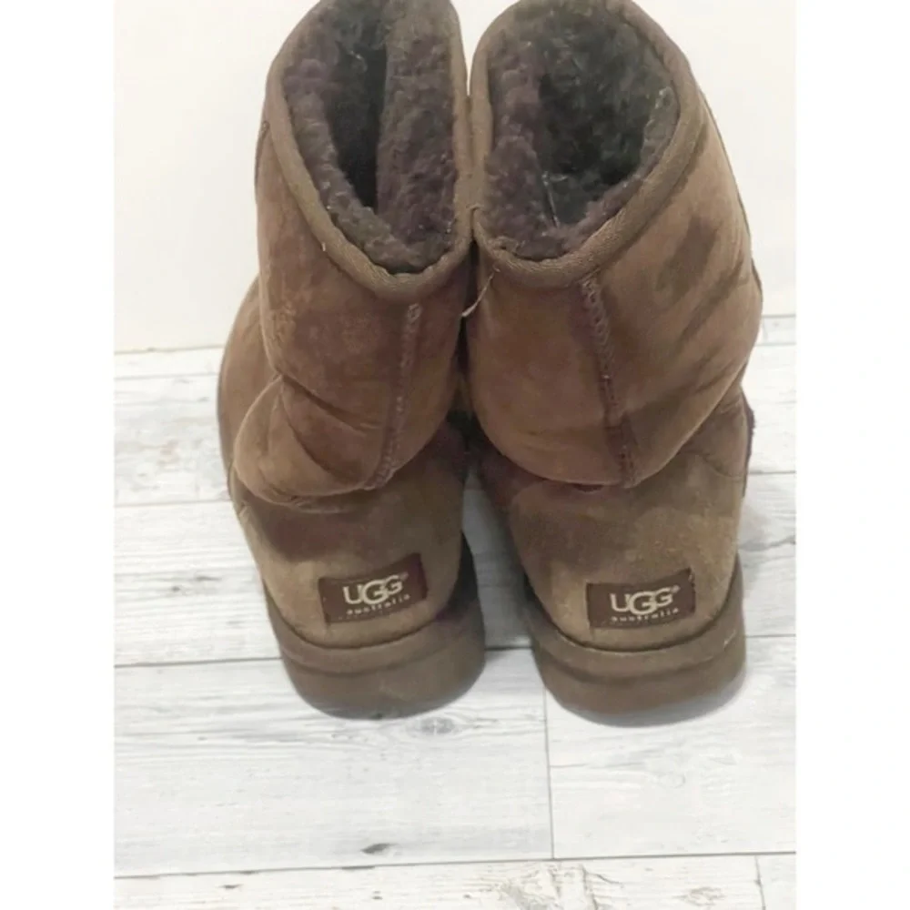 UGG used brown
